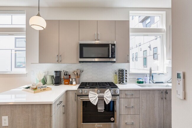 Foto del edificio - 2114 3rd Ave N