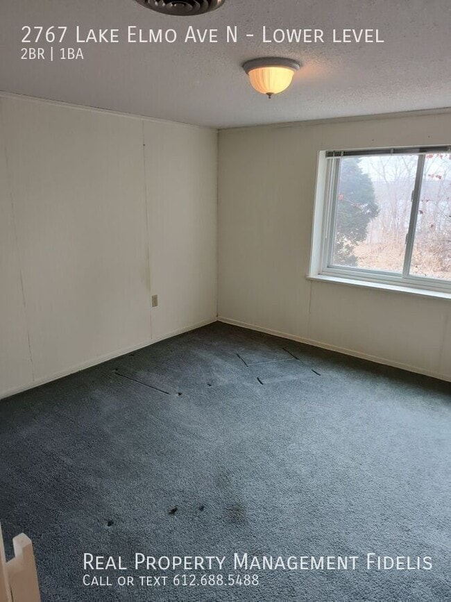 Foto del edificio - 2767 Lake Elmo Ave N