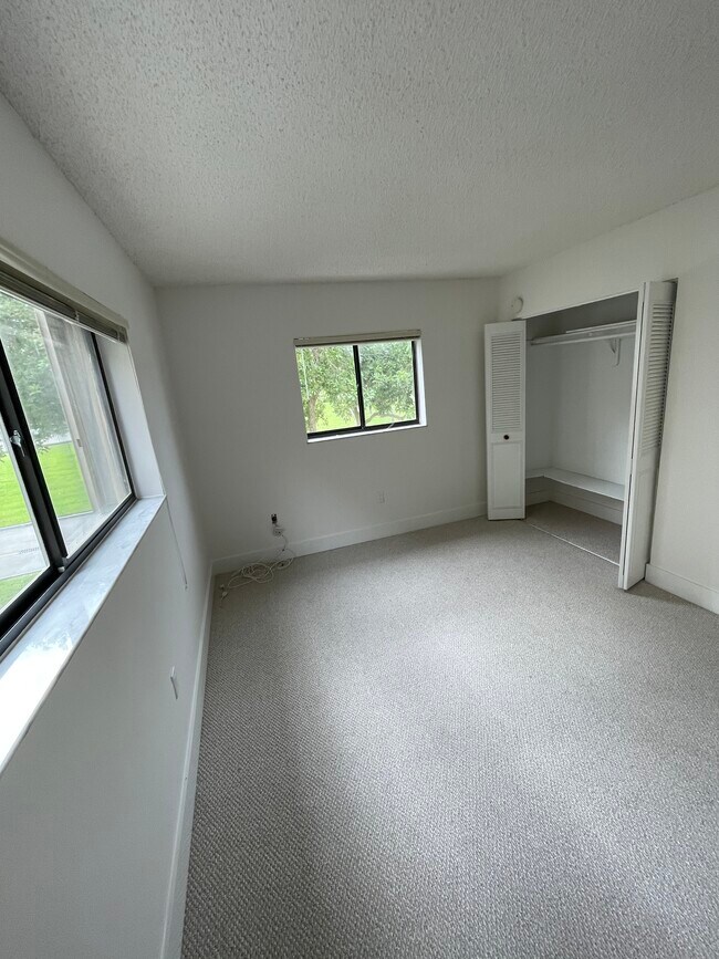 Building Photo - 8075 SW 107th Ave