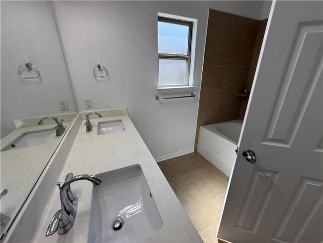 Foto del edificio - 531 Parkfield Ln