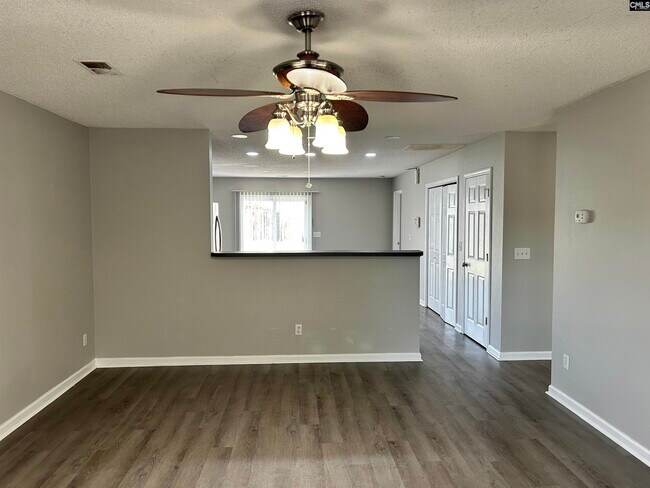 Foto del edificio - 218 Cogburn Rd