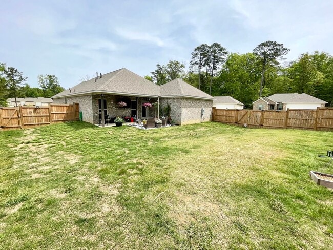 Photo - Beautiful 3/2 + office home for rent next to Brandon High School!