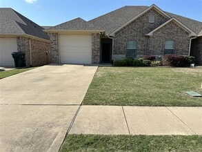 Building Photo - 3944 Mobley Ln