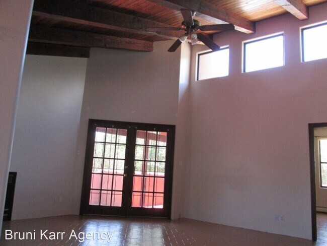 Foto del edificio - 2 br, 2 bath House - 2514 Zearing Ave. NW