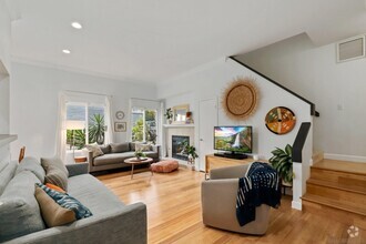 Building Photo - 1204 Hygeia Ave
