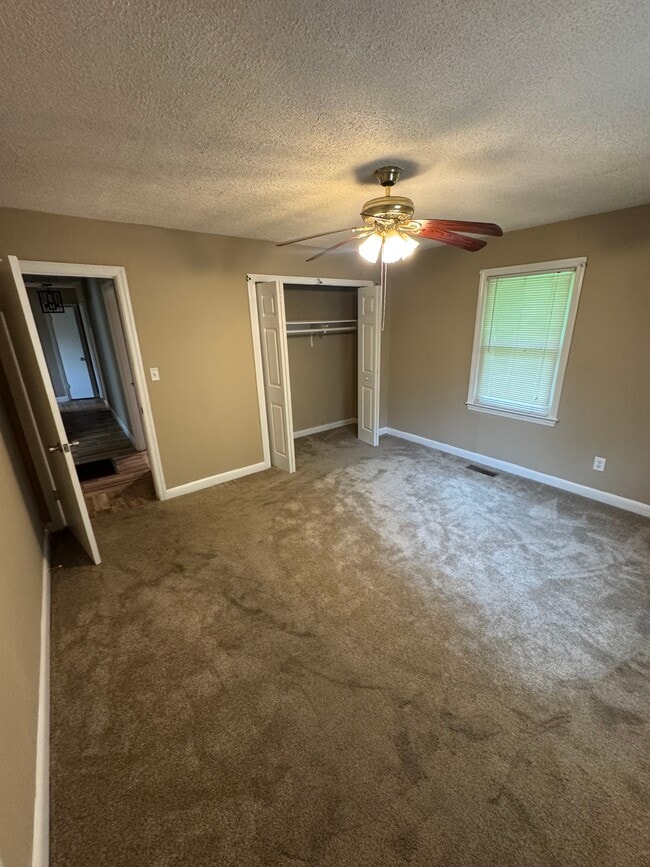Building Photo - 730 Tupelo Cir