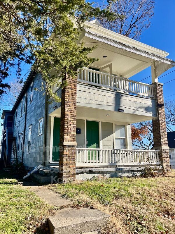 Foto principal - 2947 York St