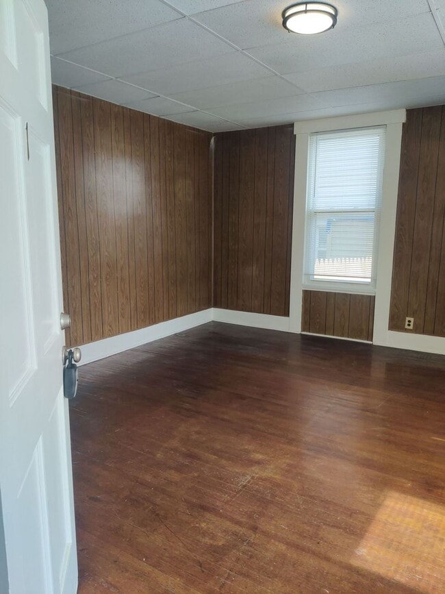 Building Photo - 319 S GREEN