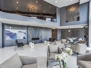 South Main Building photo'