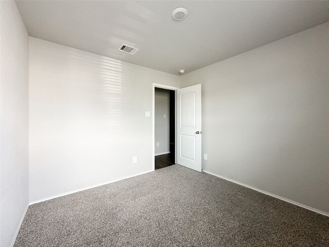 Building Photo - 40507 Birch Shadows Ct