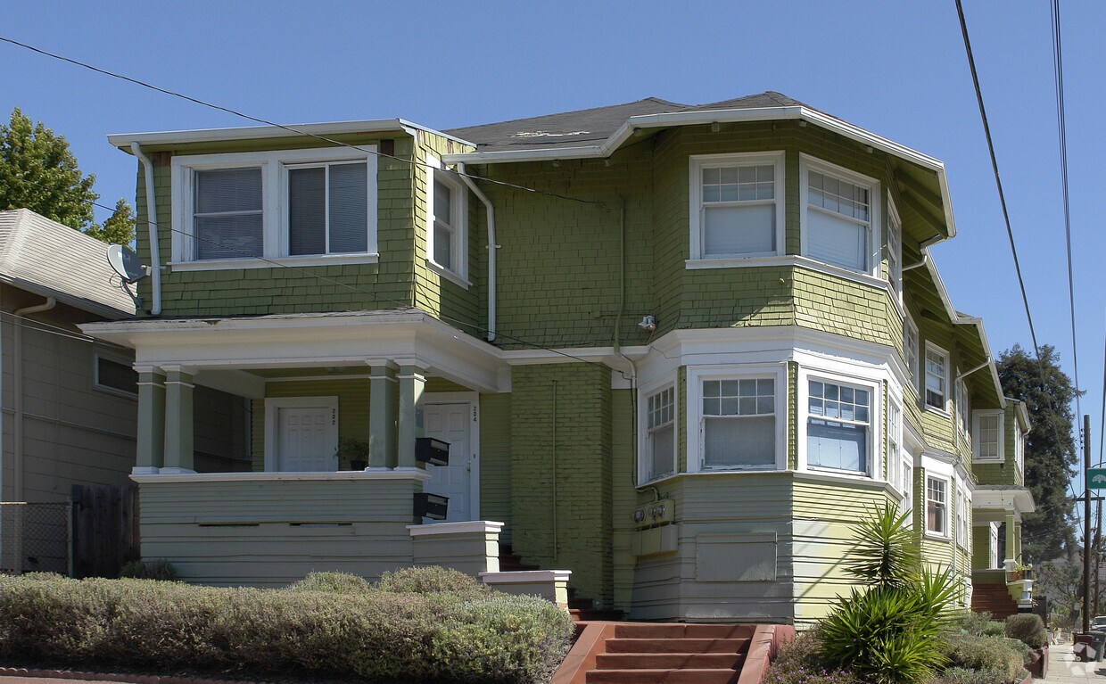 Primary Photo - 252 Frisbie St
