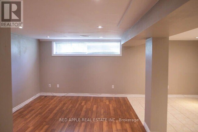 Building Photo - 126 Longford Dr