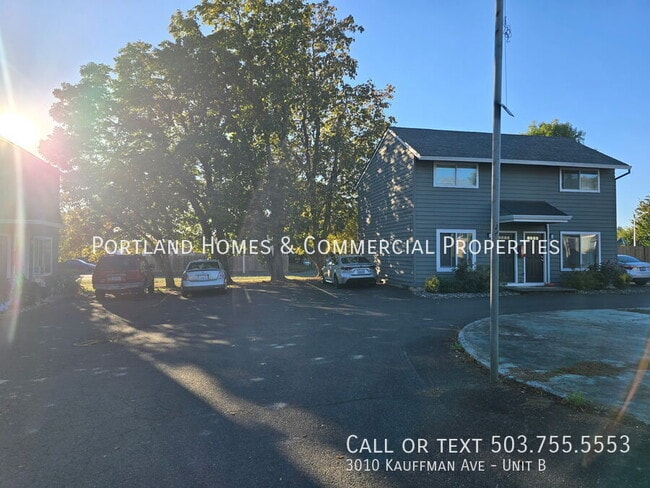 Foto del edificio - Cedar Village Townhomes