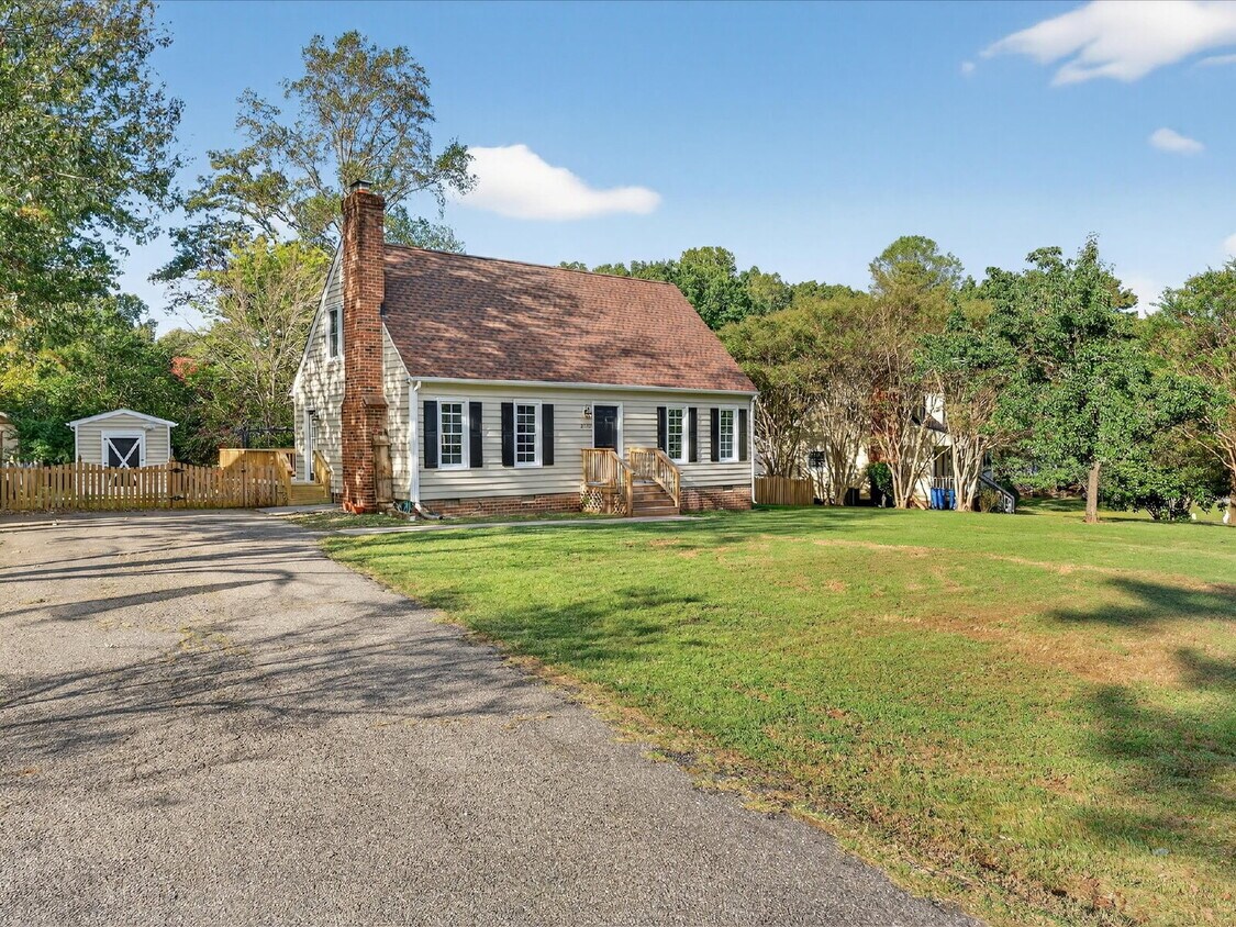 Foto principal - 3512 Castlebury Dr