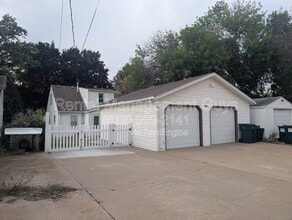 Building Photo - 5027 6th St NE