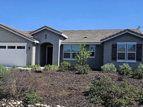 Building Photo - 589 Paseo Verde Dr