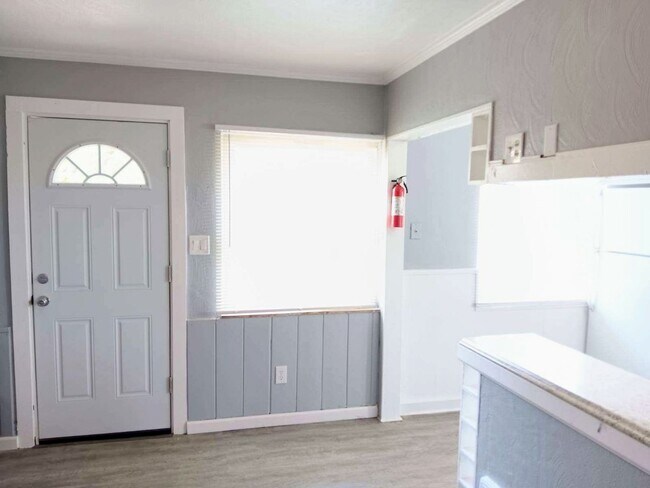 Building Photo - 396-398 South Powell Avenue