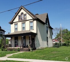 Building Photo - 123 Homestead St