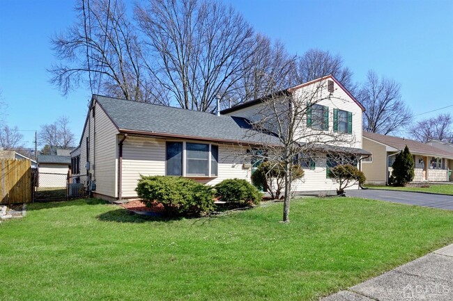 Building Photo - 83 Winthrop Rd
