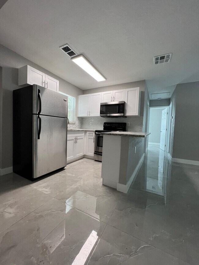 Foto del edificio - 3380 E Atlantic Dr
