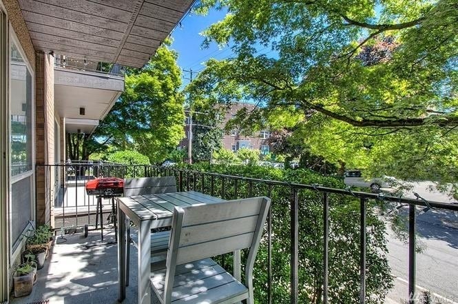 Photo - 601 14th Ave E (Seattle, WA)