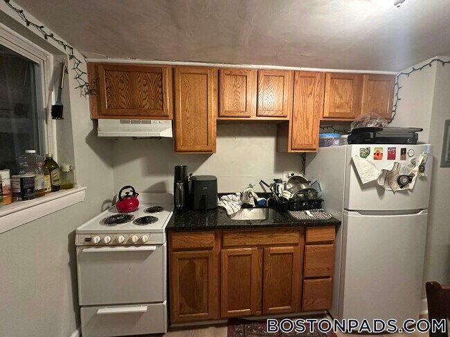 Building Photo - 65 Chiswick Rd