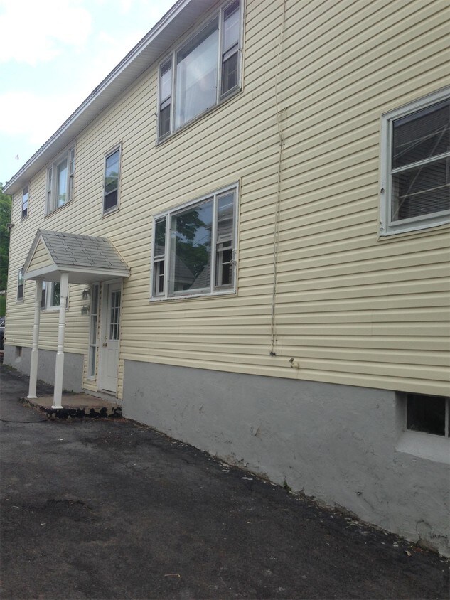 Foto principal - 1006 Sunnycrest Rd