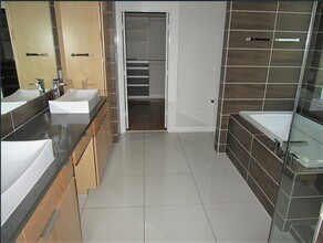 Building Photo - 1900 Mason St