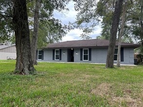 Building Photo - 228 Oak Manor Dr