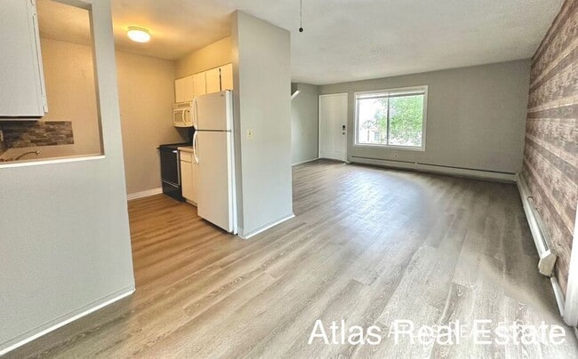 Building Photo - 4635 N Carefree Cir