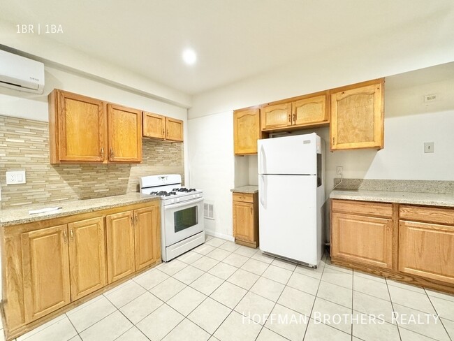 Foto del edificio - 1023 Larch St