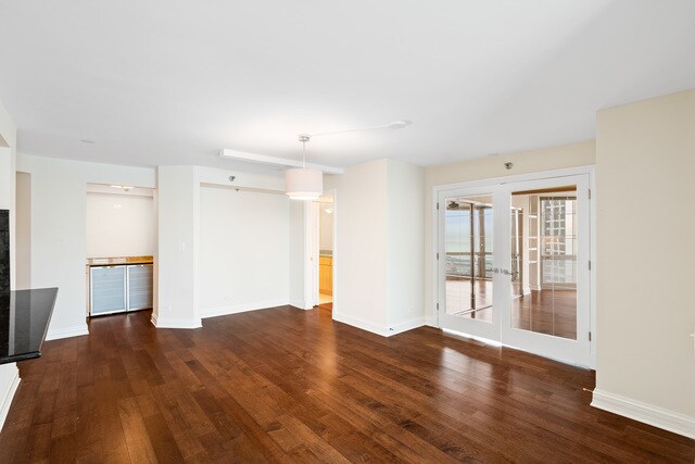 Foto del edificio - 195 N Harbor Dr