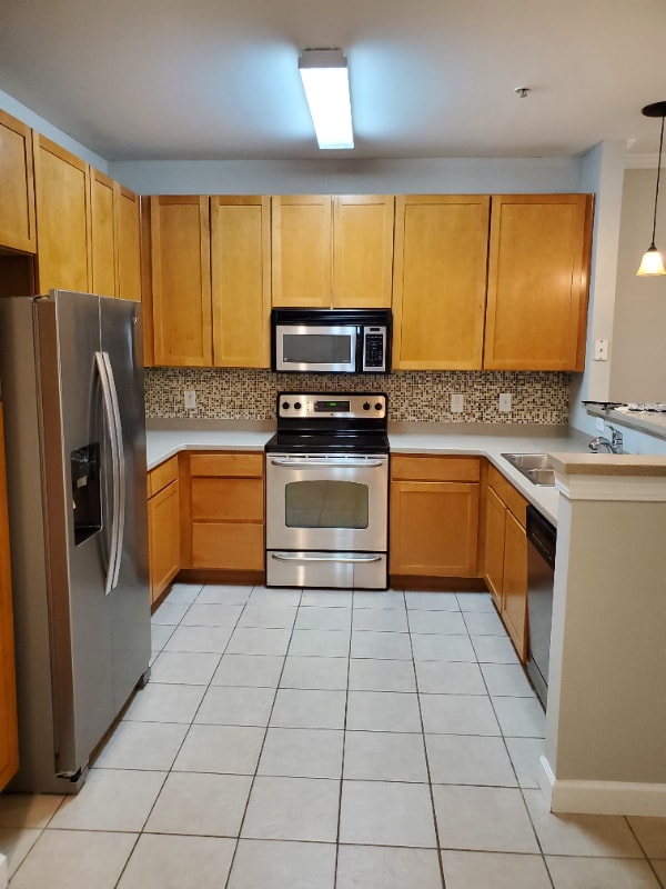 Building Photo - 2807 Bloomfield Ln