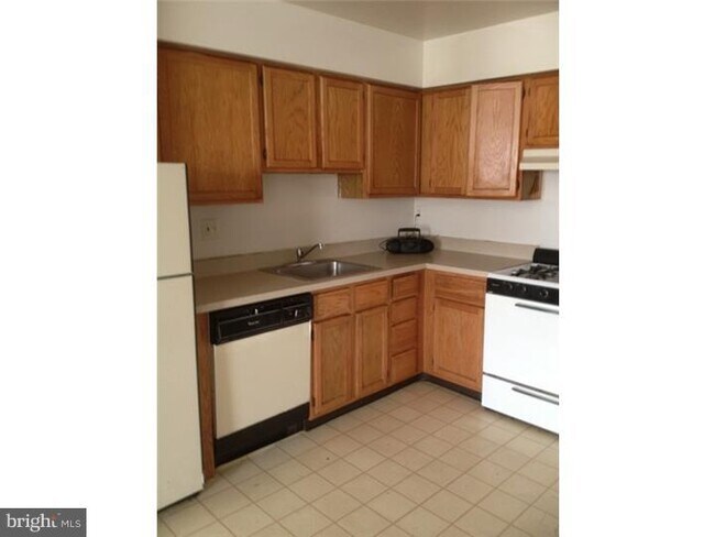 Foto del edificio - 7224 Edmund St