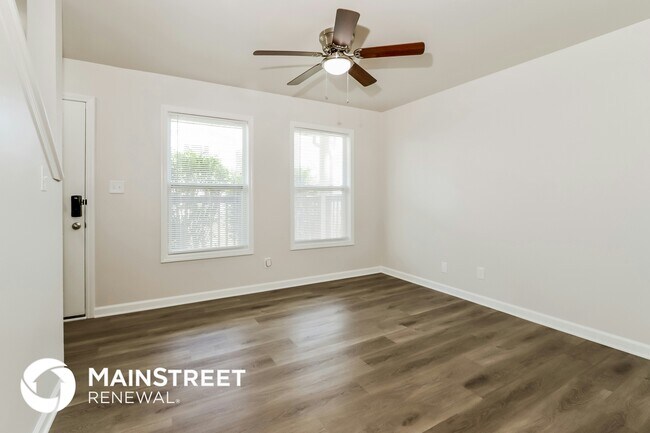 Foto del edificio - 2906 Montgomery St