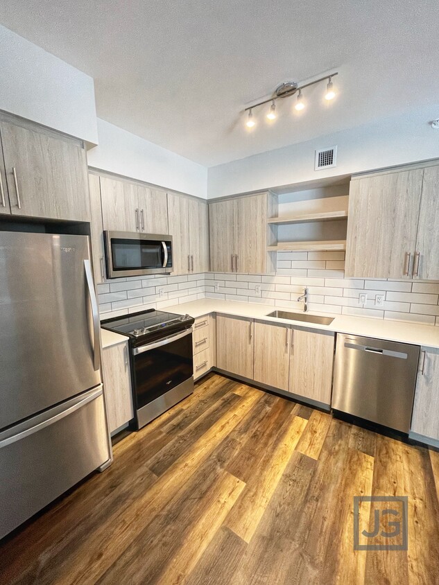 Kitchen - 3135 NW 94th Ave