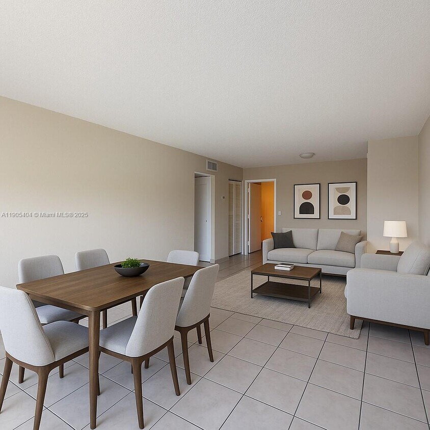 Foto principal - 666 W 81st St