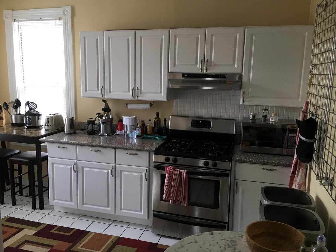 Foto principal - 707 Bellefonte St