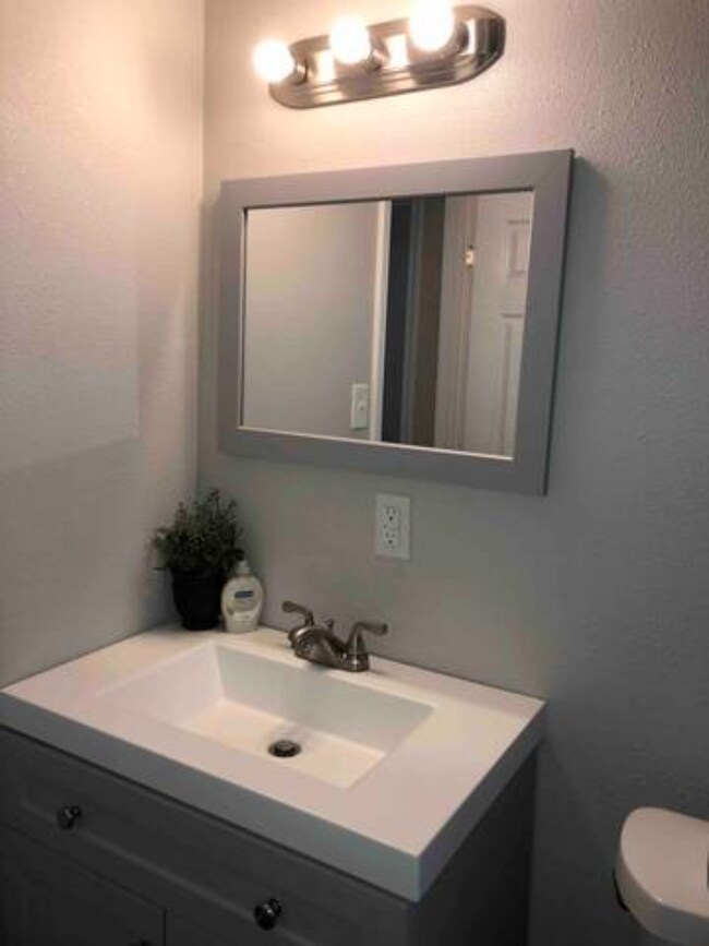 Bathroom Vanity - 1103 S Victory St