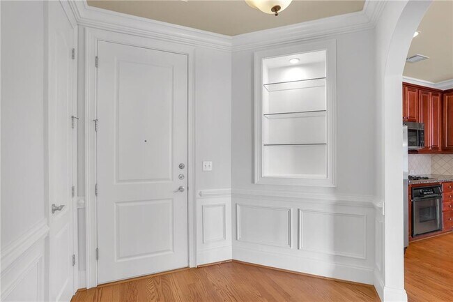 Foto del edificio - 2300 Peachford Rd