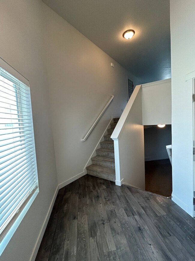 Building Photo - 3 Bedroom 2 Bathroom House in Eagle Mounta...