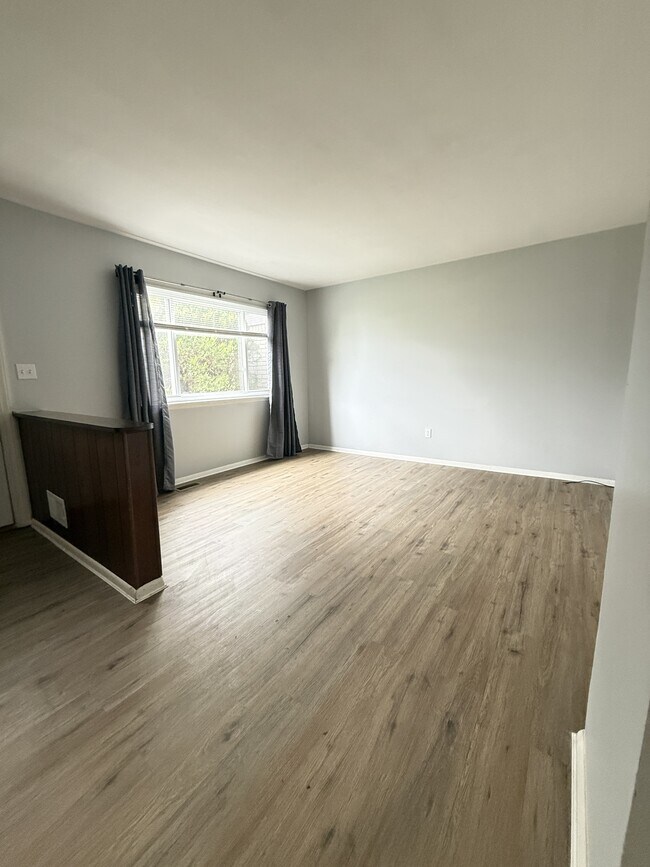 Foto del edificio - 176 N Christine Cir