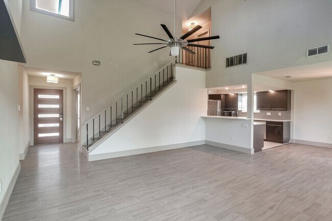 Foto del edificio - 8304 Furness Dr