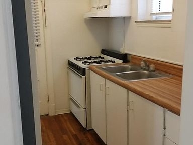 Kitchen - 6301 S Rosebury Ave