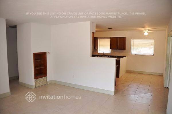 Foto del edificio - 2808 4th St E