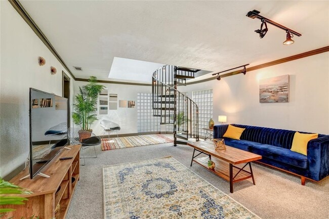 Building Photo - 2800 Forest Park Blvd