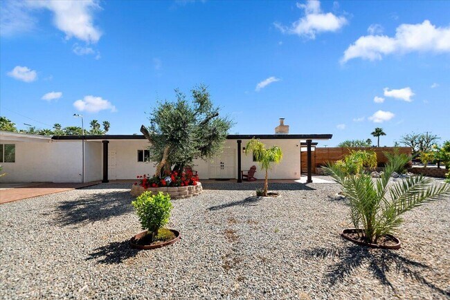 Foto del edificio - 32300 Shadow Mountain Ln