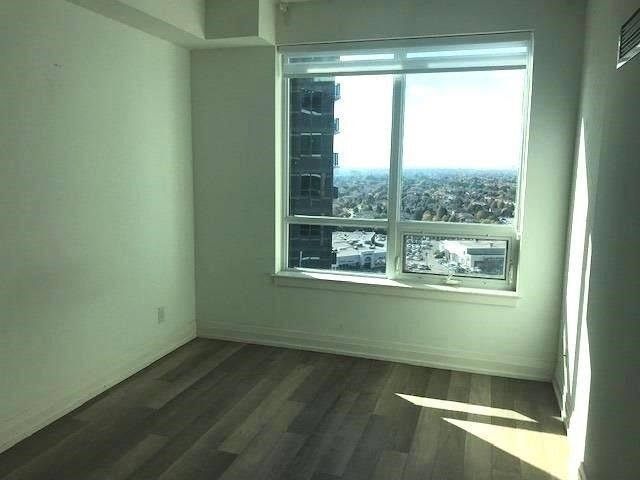 Photo du bâtiment - 7165 Yonge St