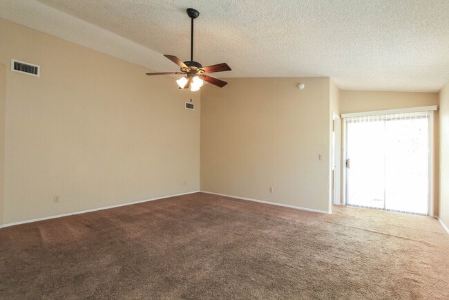 Building Photo - 8864 W Morningside Dr