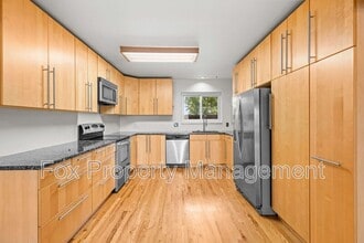 Building Photo - 1558 Greenbriar Blvd